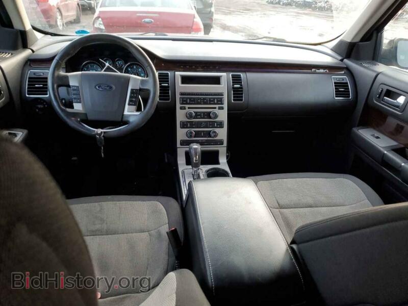 2011 Ford FLEX (VIN 2FMGK5CC9BBD12634) — фото 8 из 13