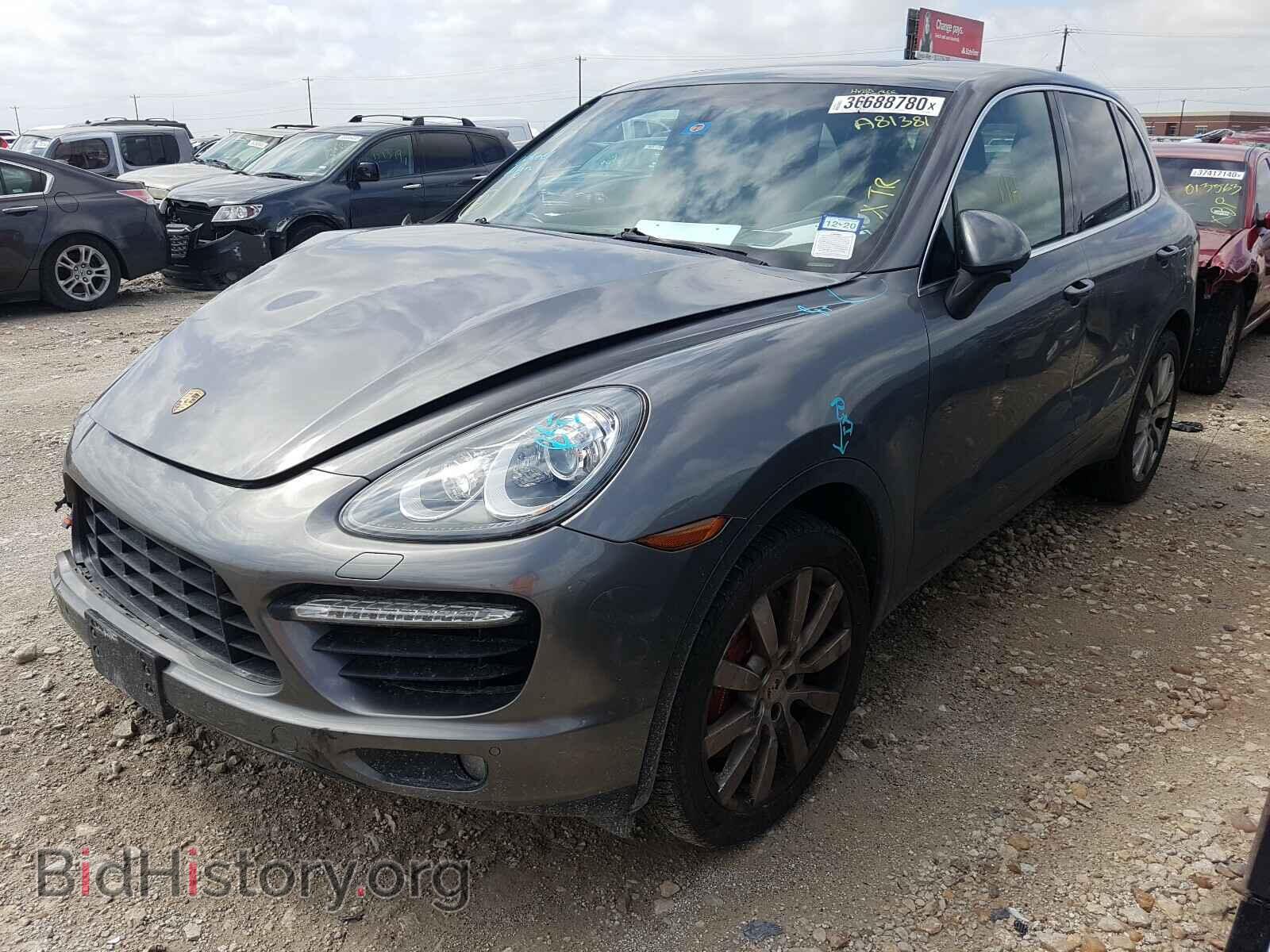 2011 PORSCHE CAYENNE - VIN: WP1AC2A22BLA81381 - Фото 2