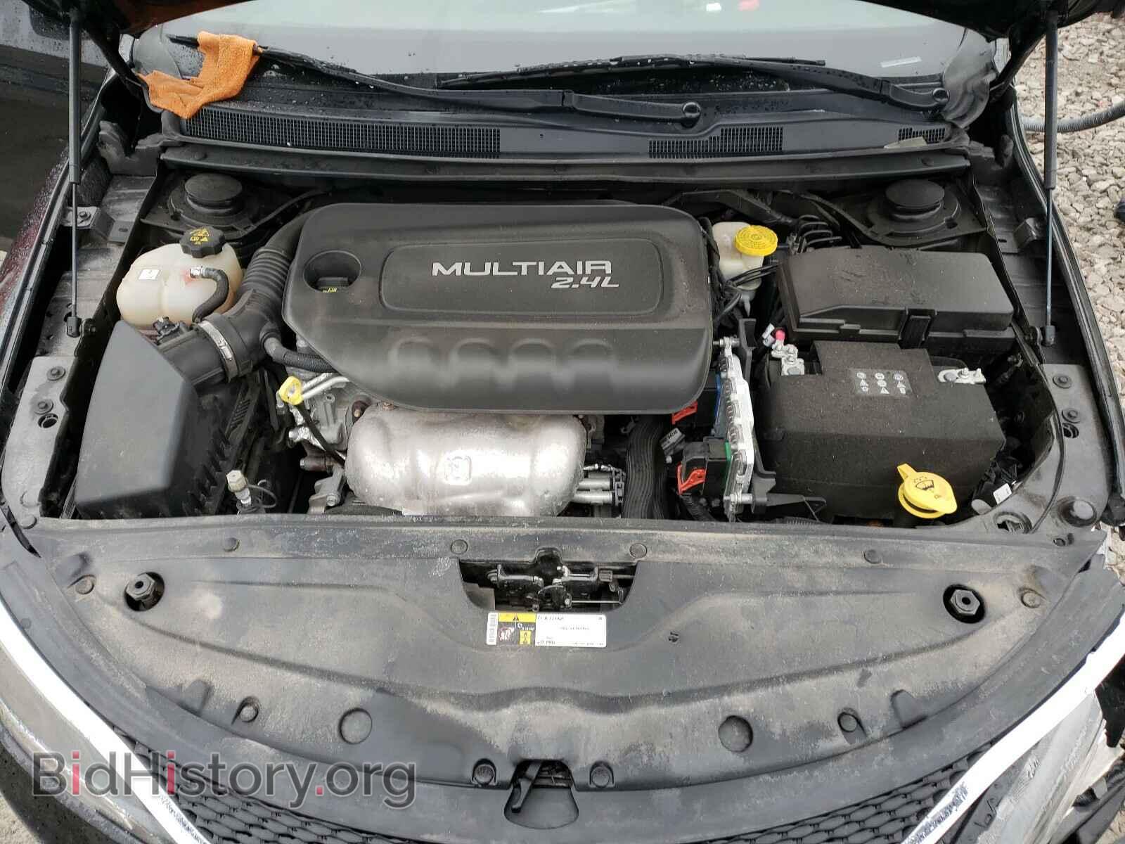 2016 CHRYSLER 200 - VIN: 1C3CCCAB8GN109426 - Фото 7
