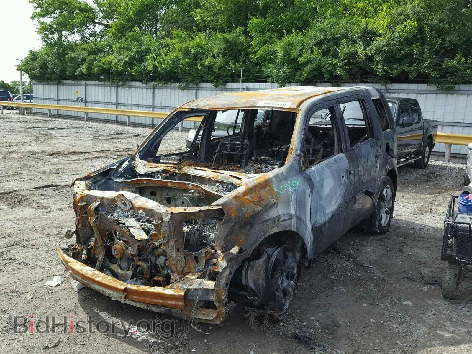 2014 HONDA PILOT EX - VIN: 5FNYF4H44EB050103 - Photo 2