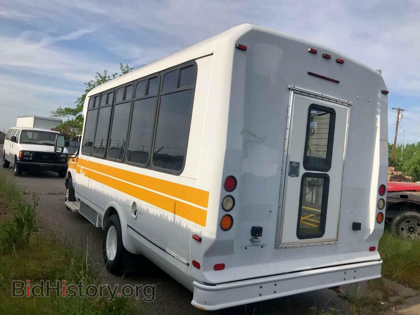 2007 FORD ECONOLINE - VIN: 1FDXE45S66DB10176 - Фото 3