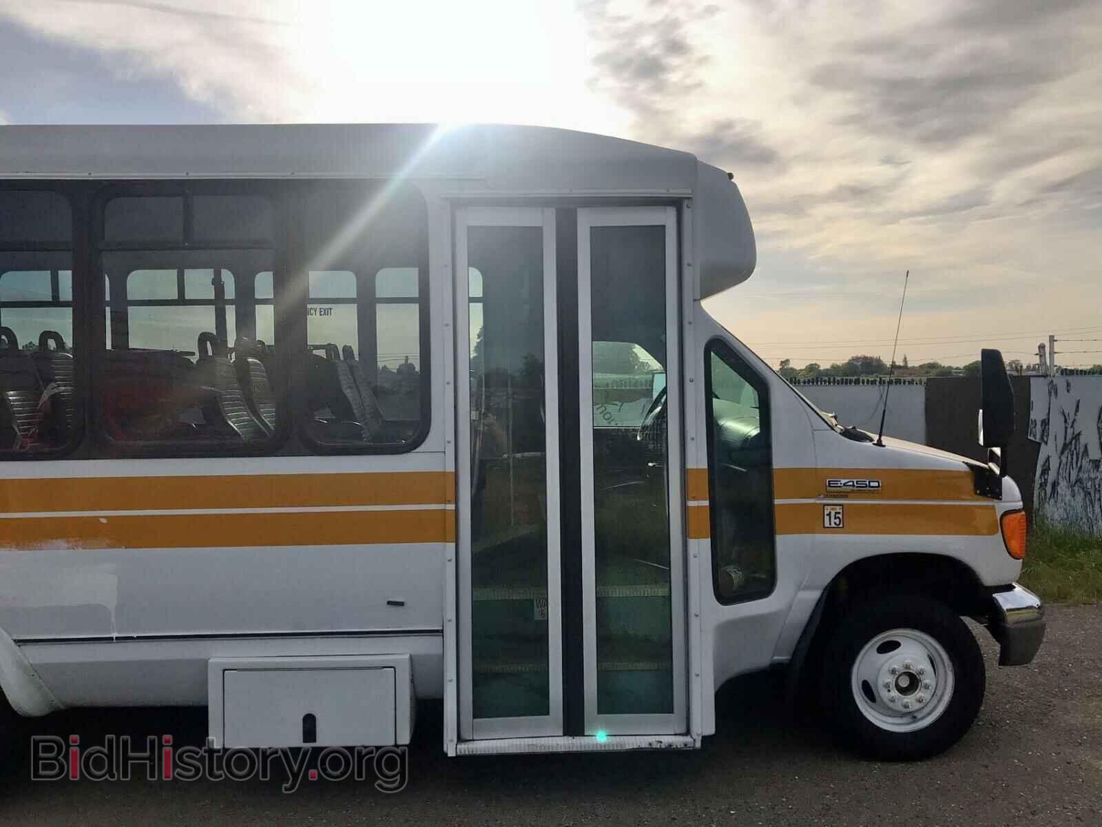 2007 FORD ECONOLINE - VIN: 1FDXE45S66DB10176 - Фото 5