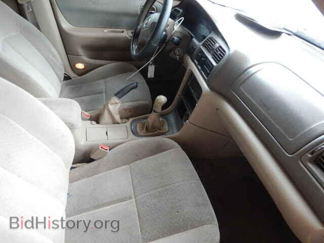 2000 MAZDA 626 - VIN: 1YVGF22C6Y5144192 - Photo 5