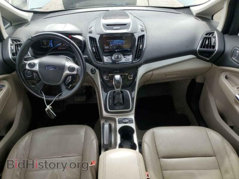 2013 Ford CMAX (VIN 1FADP5CU2DL542056) — фото 8 из 12