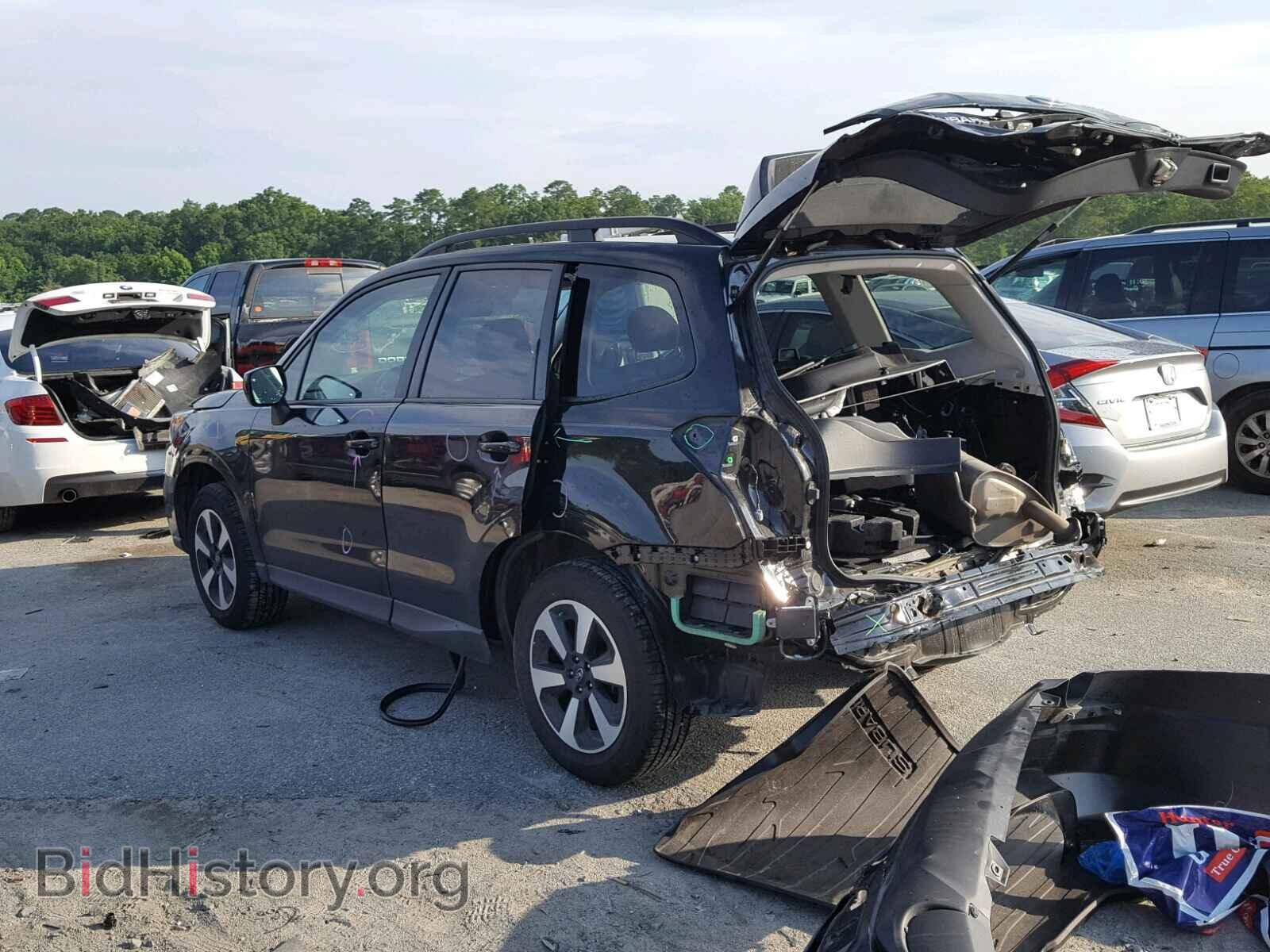 2017 SUBARU FORESTER - VIN: JF2SJAGC1HH588100 - Фото 3