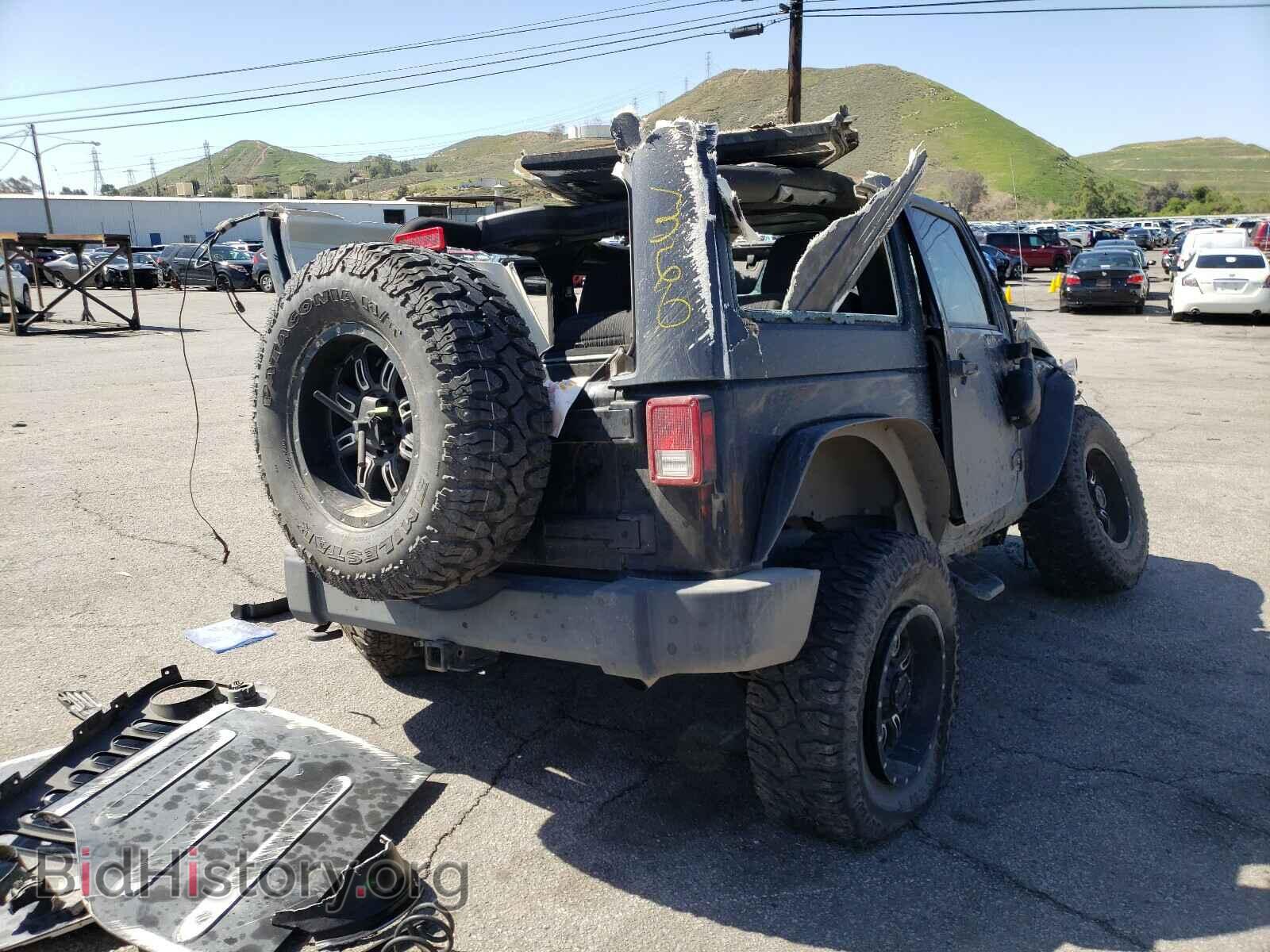 2011 JEEP WRANGLER - VIN: 1J4AA2D17BL501592 - Фото 4