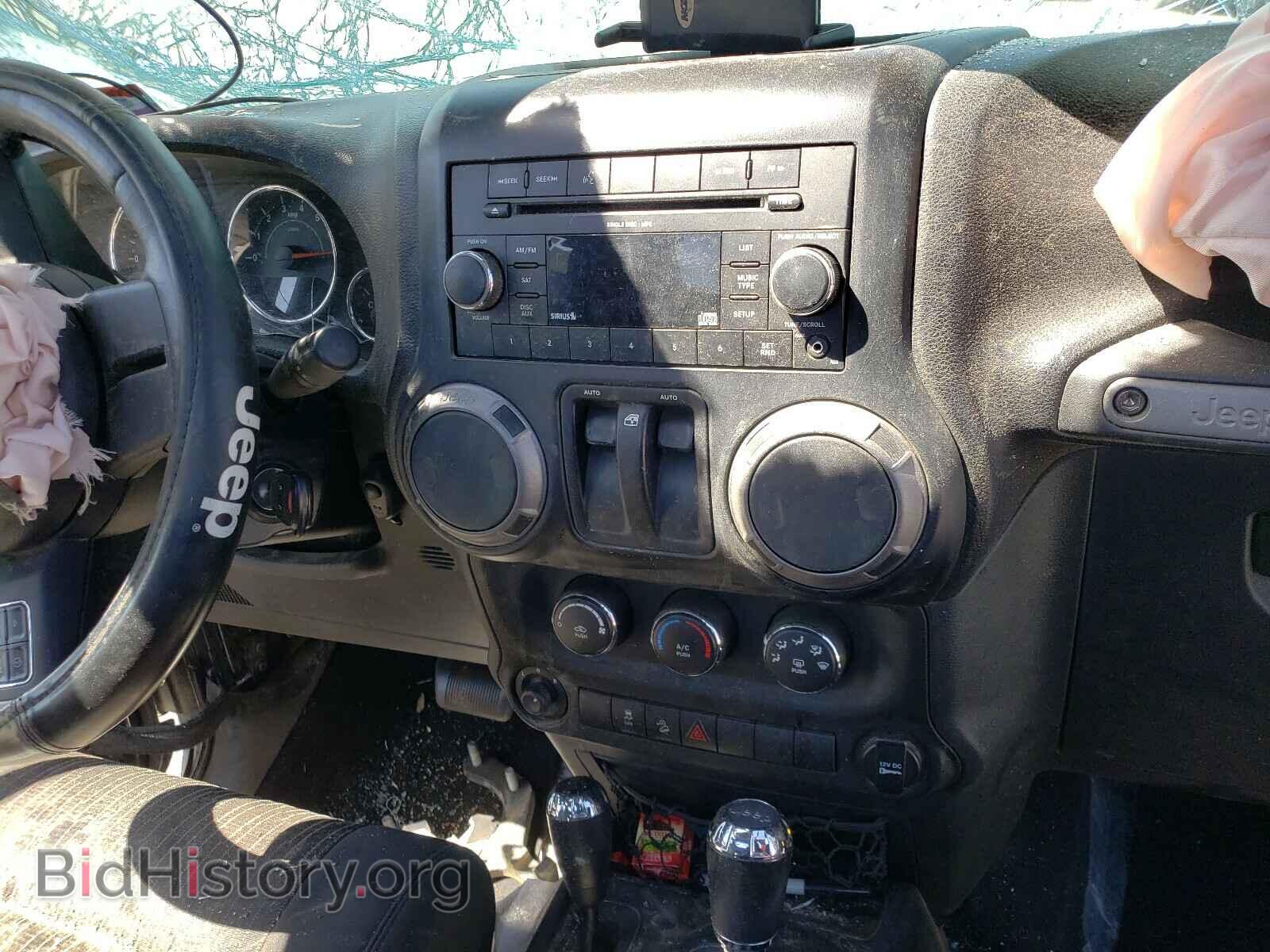 2011 JEEP WRANGLER - VIN: 1J4AA2D17BL501592 - Фото 9