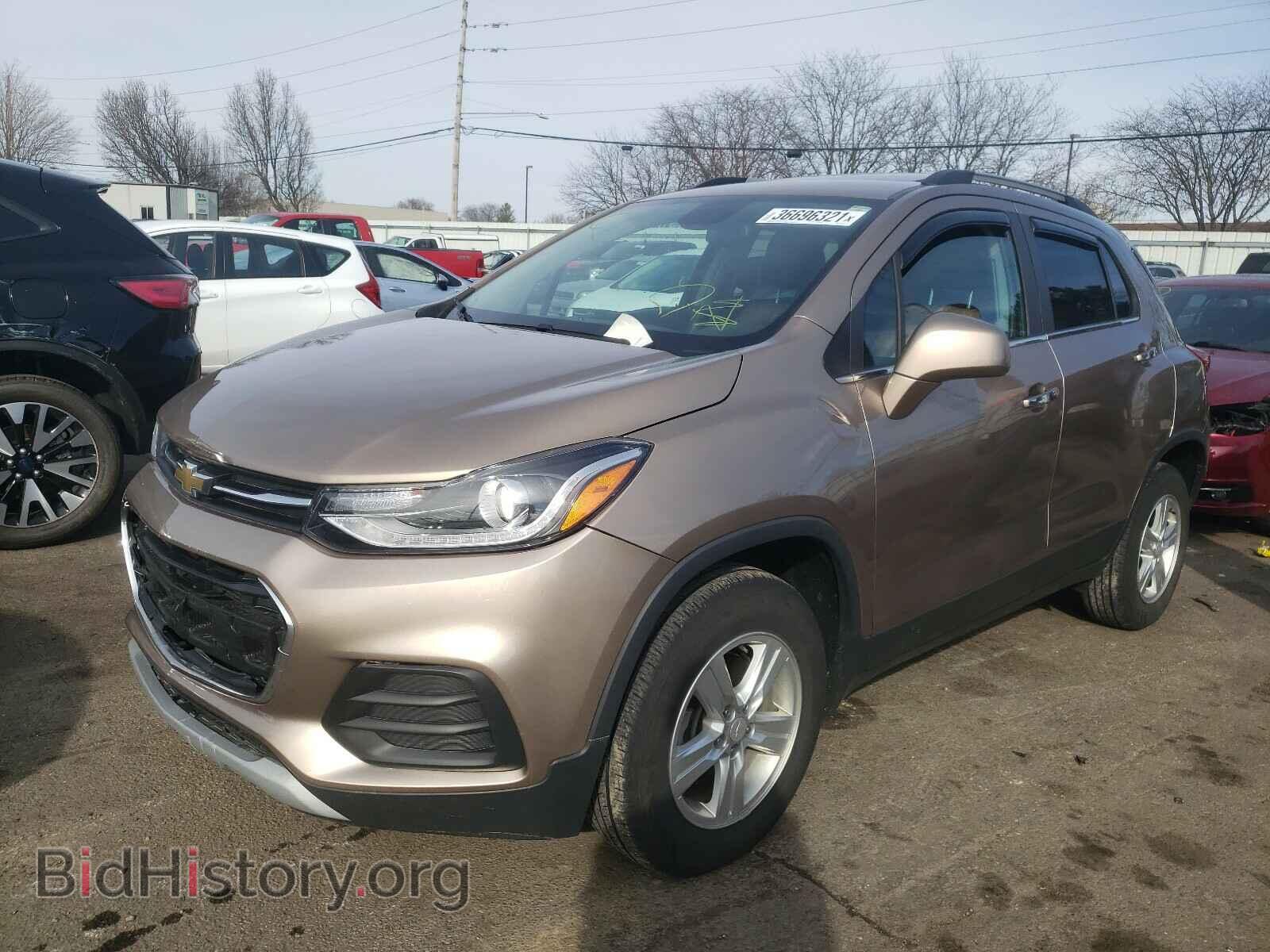 2018 CHEVROLET TRAX - VIN: 3GNCJPSBXJL240637 - Фото 2