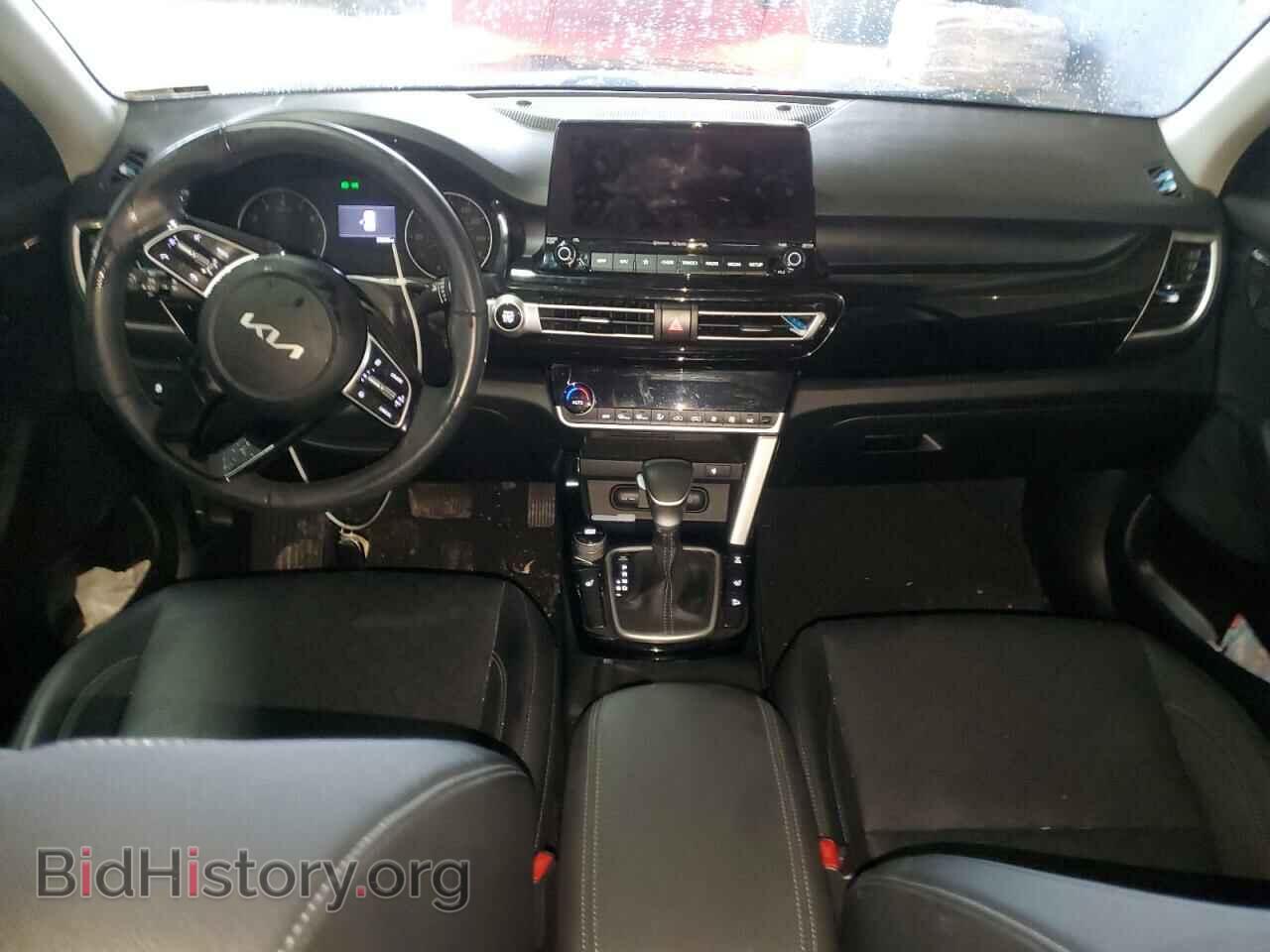 2022 KIA SELTOS - VIN: KNDERCAA2N7282032 - Фото 8