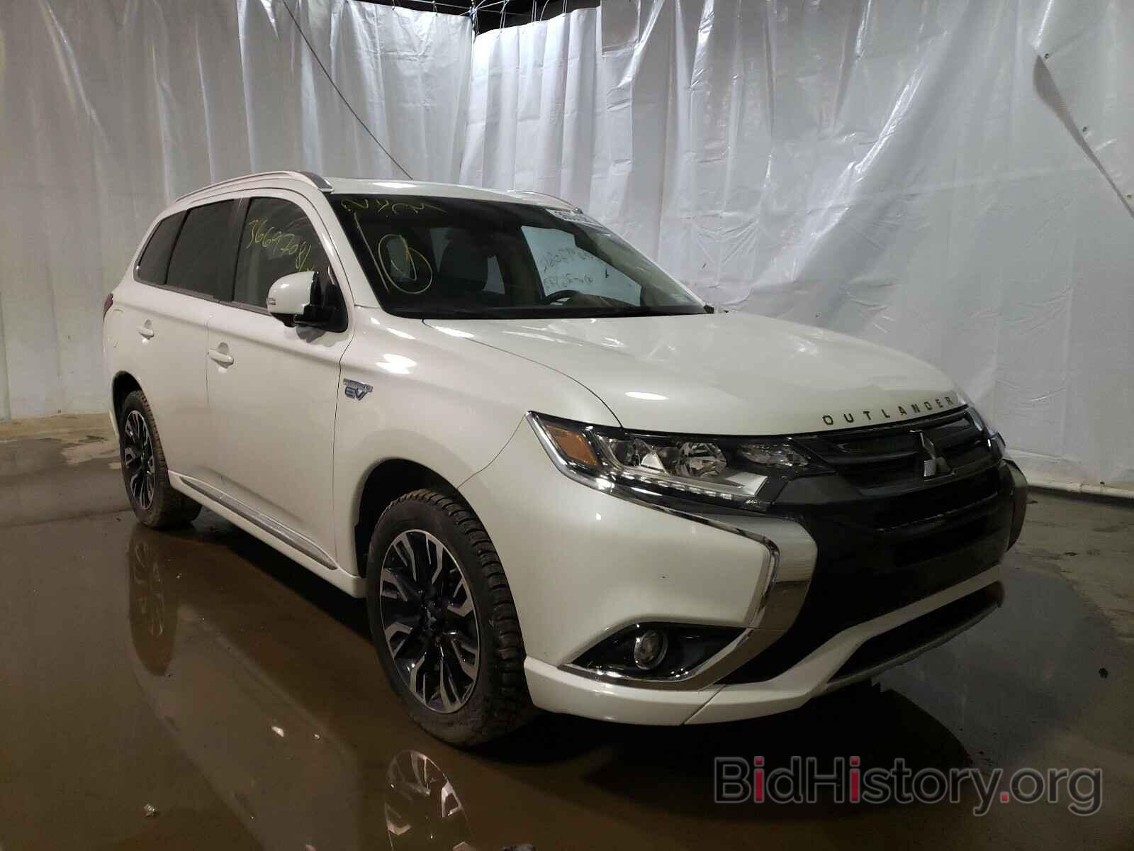 Photo JA4J24A53JZ069448 - MITSUBISHI OUTLANDER 2018