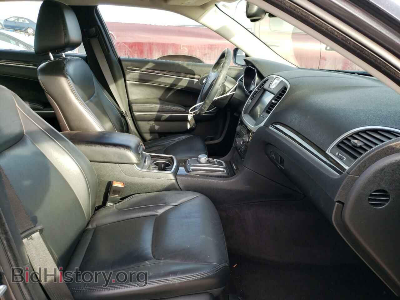 2016 CHRYSLER 300 - VIN: 2C3CCAAG3GH252387 - Фото 5