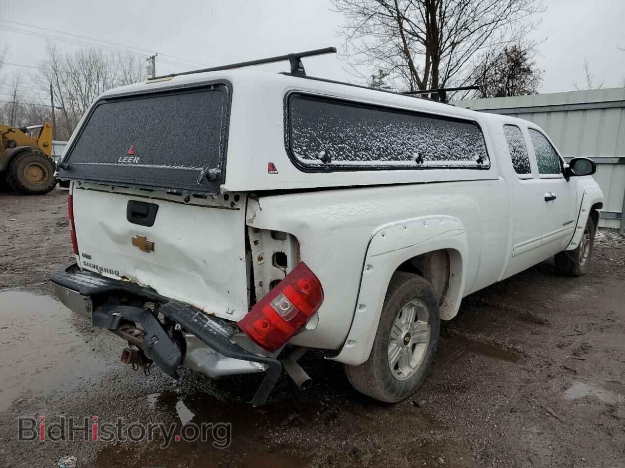 2011 CHEVROLET SILVERADO - VIN: 1GCRKSE00BZ400208 - Фото 3