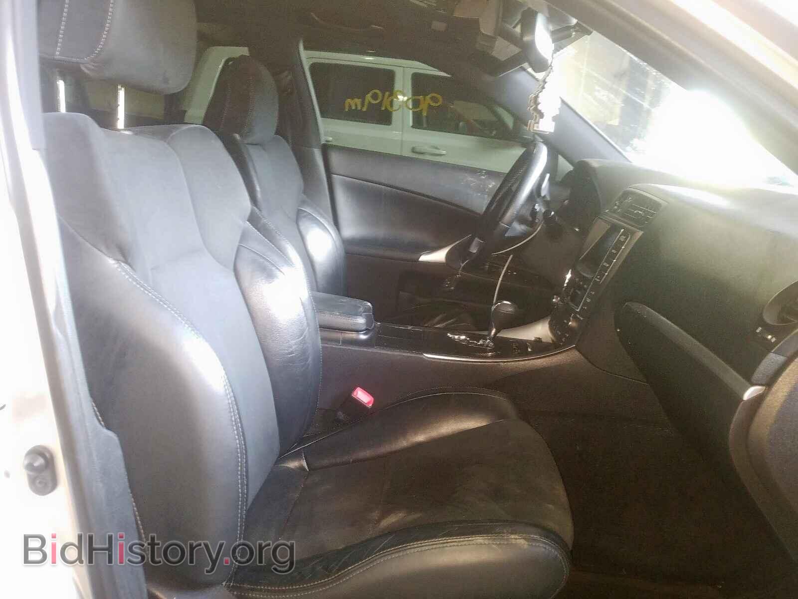 2011 LEXUS IS - VIN: JTHBF5C25B5147369 - Photo 5