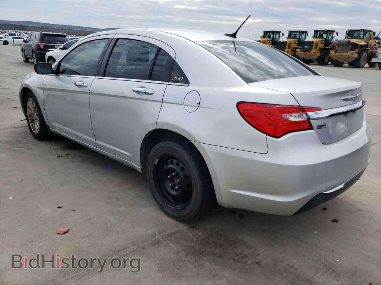 2012 CHRYSLER 200 - VIN: 1C3CCBCG0CN113208 - Фото 3