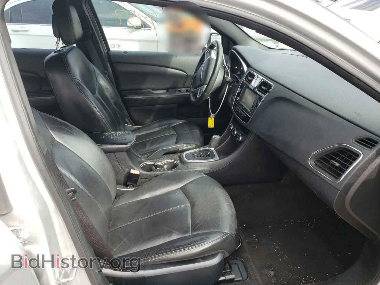 2012 CHRYSLER 200 - VIN: 1C3CCBCG0CN113208 - Фото 5