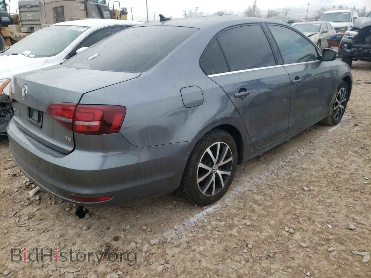 2017 VOLKSWAGEN JETTA - VIN: 3VWDB7AJ9HM311248 - Фото 4