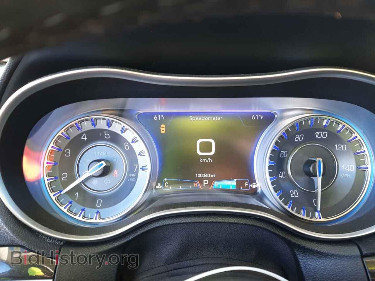 2015 CHRYSLER 300 - VIN: 2C3CCAAG1FH838245 - Фото 9