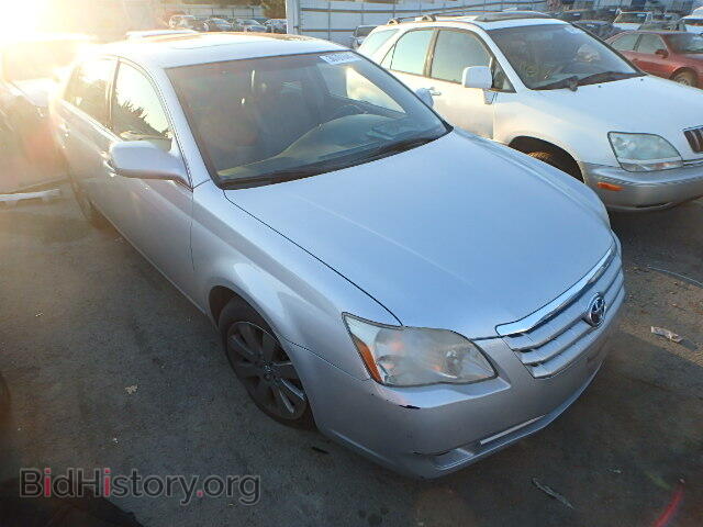 Photo 4T1BK36B45U015903 - TOYOTA AVALON 2005