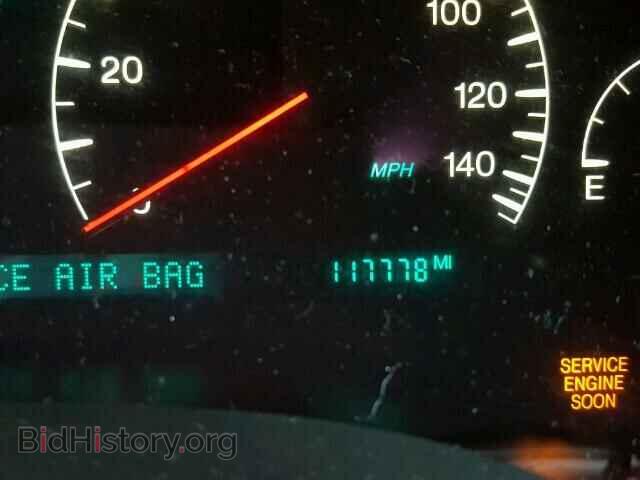2000 CADILLAC DEVILLE - VIN: 1G6KF5794YU264872 - Photo 8
