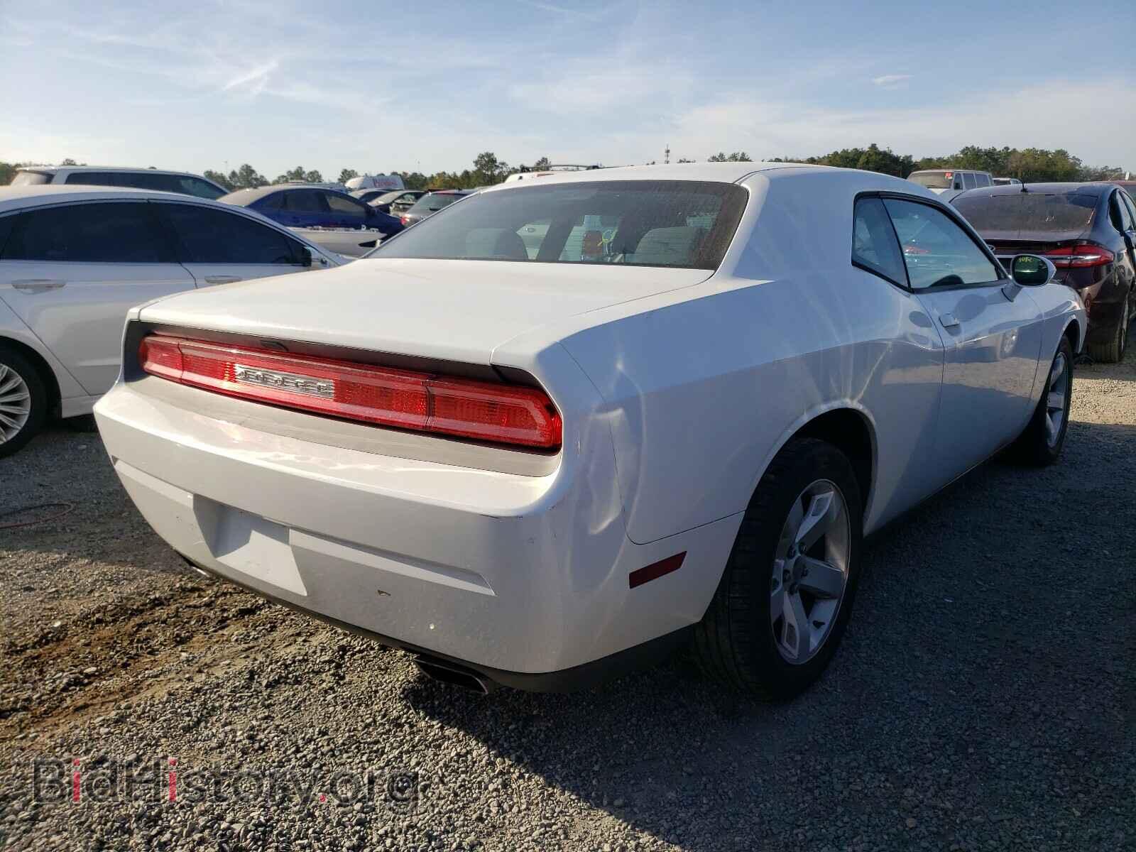 2014 DODGE CHALLENGER - VIN: 2C3CDYAG2EH149545 - Photo 4