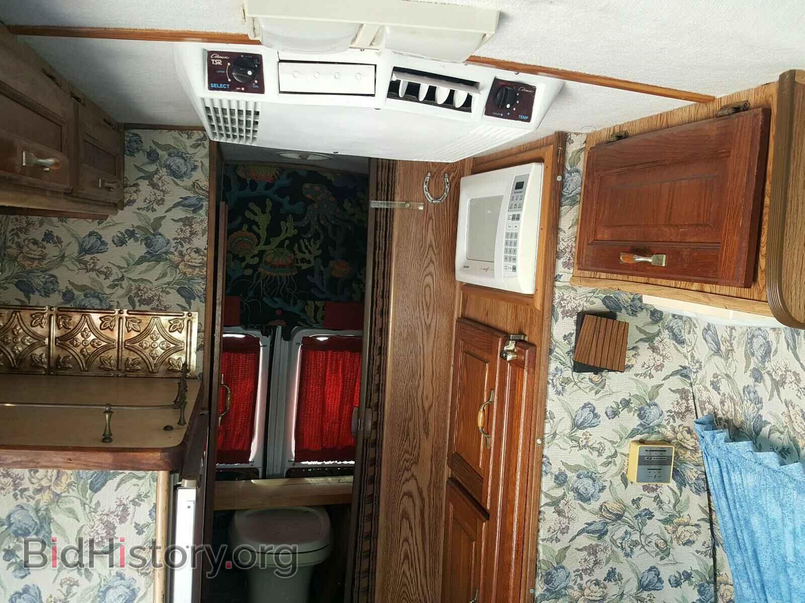 1991 FORD ECONOLINE - VIN: 1FDGS24H2LHB44753 - Photo 9