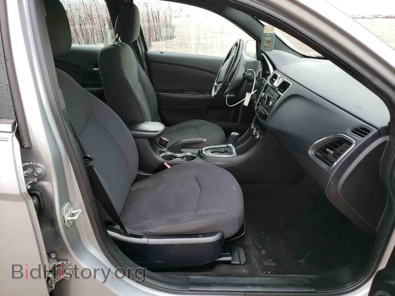 2013 CHRYSLER 200 - VIN: 1C3CCBBG1DN532056 - Фото 5