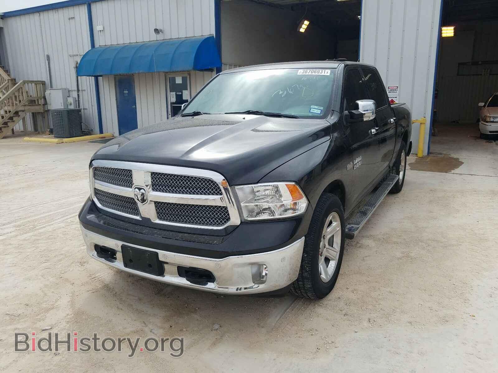 2017 RAM 1500 - VIN: 1C6RR6LTXHS736019 - Фото 2