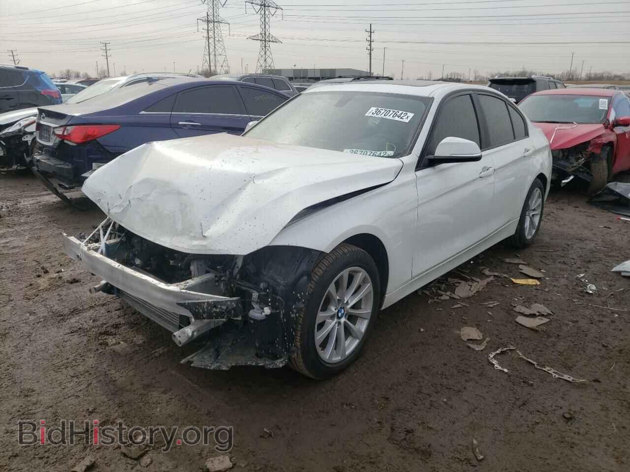 2016 BMW 3 SERIES - VIN: WBA8E5G54GNU21071 - Фото 2