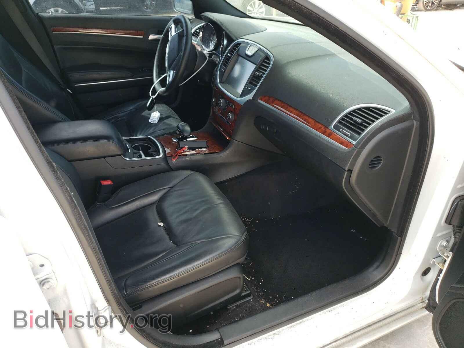 2014 CHRYSLER 300 - VIN: 2C3CCAAG2EH373473 - Фото 5