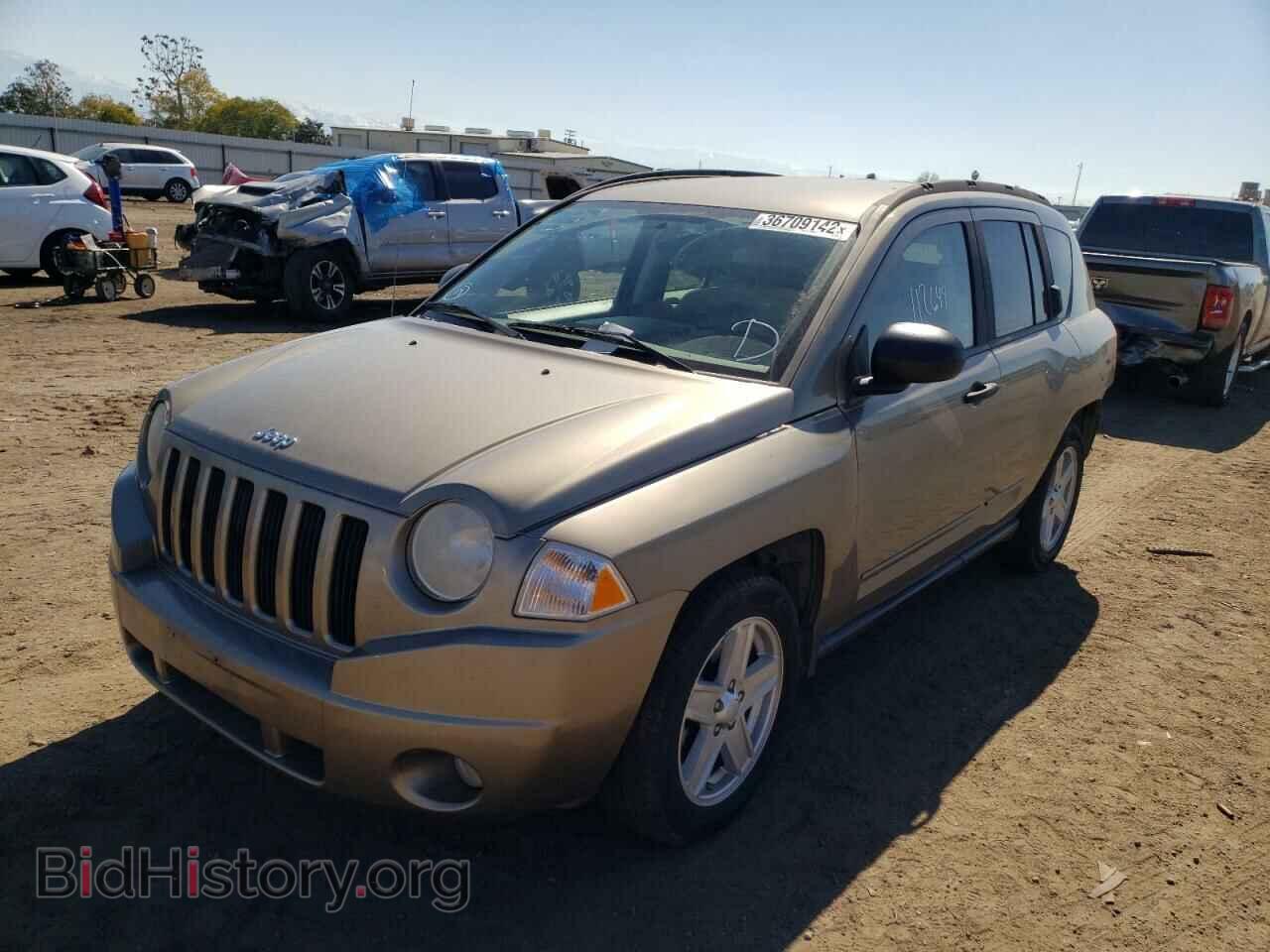 2008 JEEP COMPASS - VIN: 1J8FF47W98D543760 - Photo 2