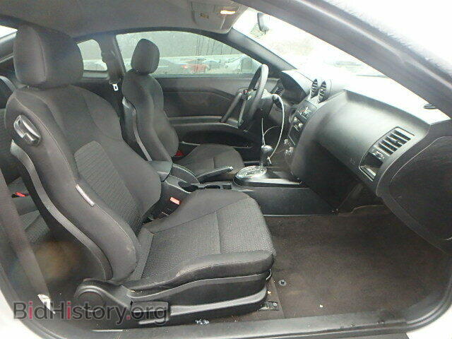 2008 HYUNDAI TIBURON - VIN: KMHHM66D88U281663 - Фото 5