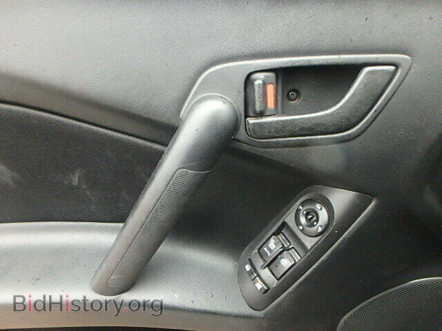 2008 HYUNDAI TIBURON - VIN: KMHHM66D88U281663 - Фото 10