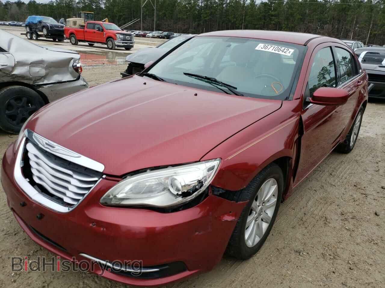 2014 CHRYSLER 200 - VIN: 1C3CCBBG0EN106070 - Фото 2