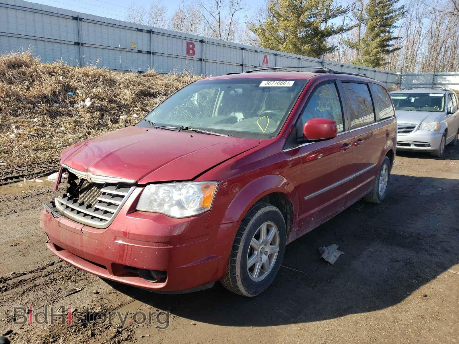2010 CHRYSLER MINIVAN - VIN: 2A4RR8DX1AR366862 - Фото 2