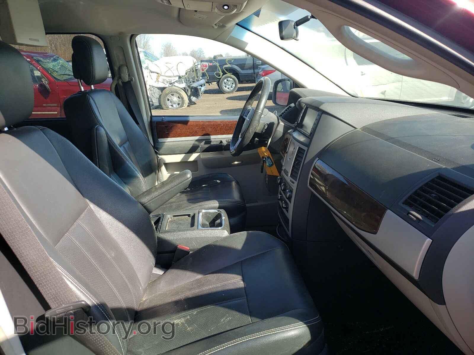 2010 CHRYSLER MINIVAN - VIN: 2A4RR8DX1AR366862 - Фото 5