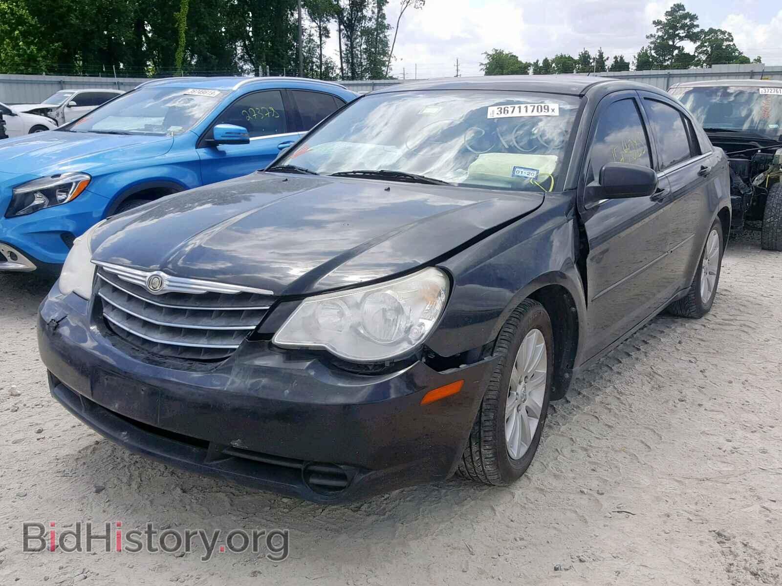 2010 CHRYSLER SEBRING - VIN: 1C3CC5FB7AN141067 - Фото 2