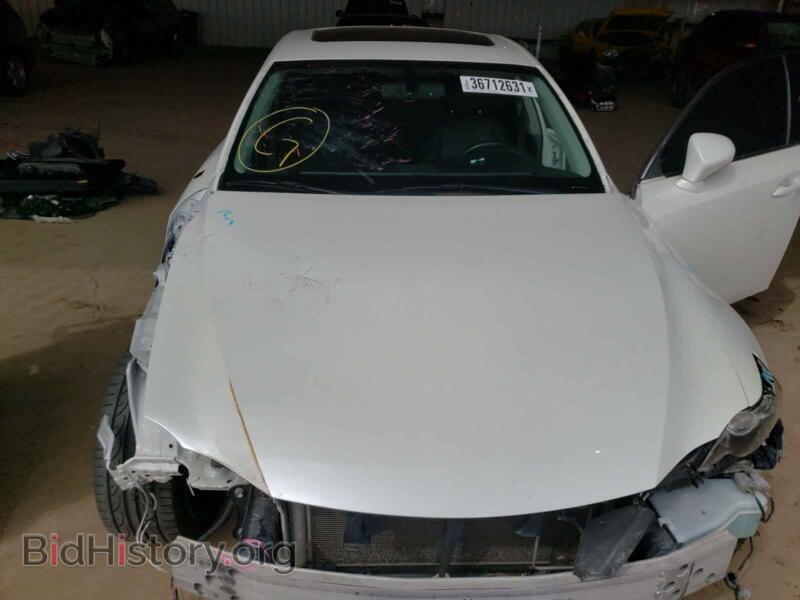 2014 Lexus IS (VIN JTHBF1D25E5020293) — photo 7 of 10
