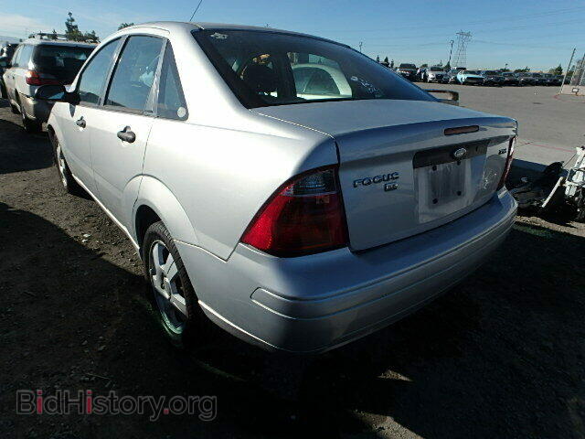 2005 FORD FOCUS - VIN: 1FAFP34N35W253157 - Photo 3