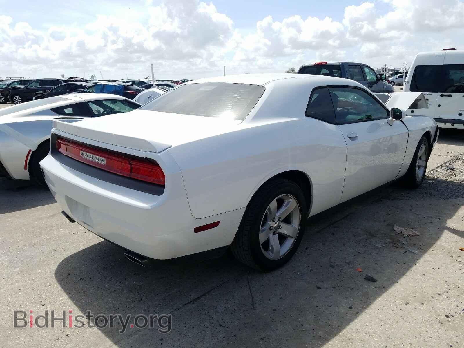 2014 DODGE CHALLENGER - VIN: 2C3CDYAG8EH107445 - Фото 4