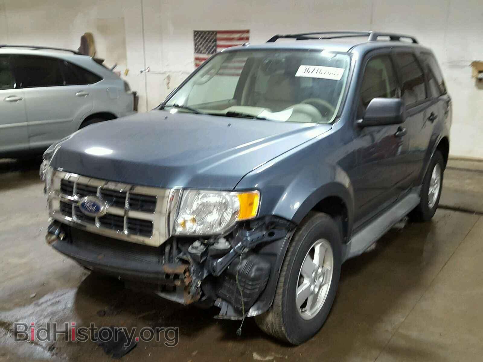 2011 FORD ESCAPE - VIN: 1FMCU0D71BKA56721 - Фото 2