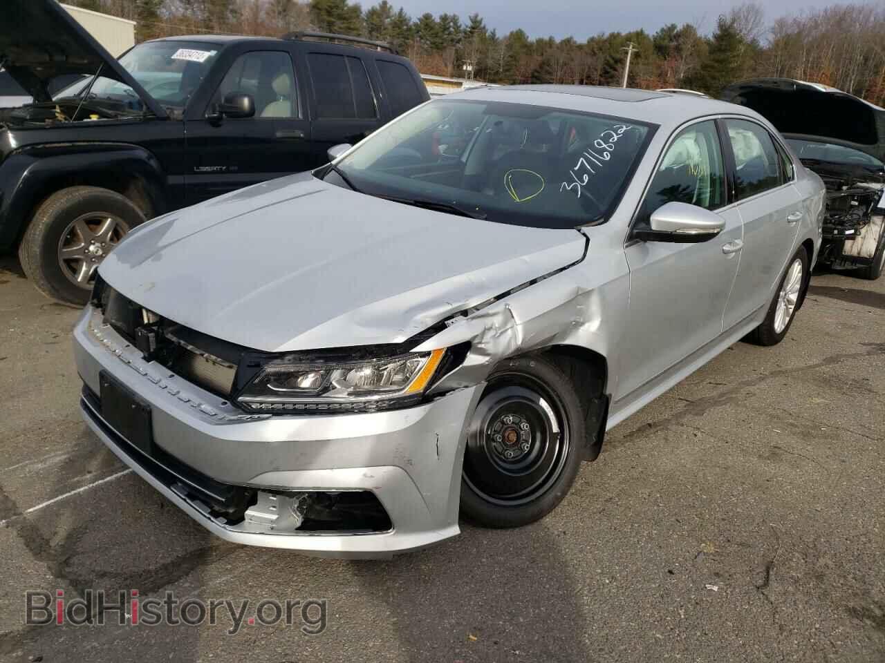 2017 VOLKSWAGEN PASSAT - VIN: 1VWBT7A37HC044294 - Фото 2