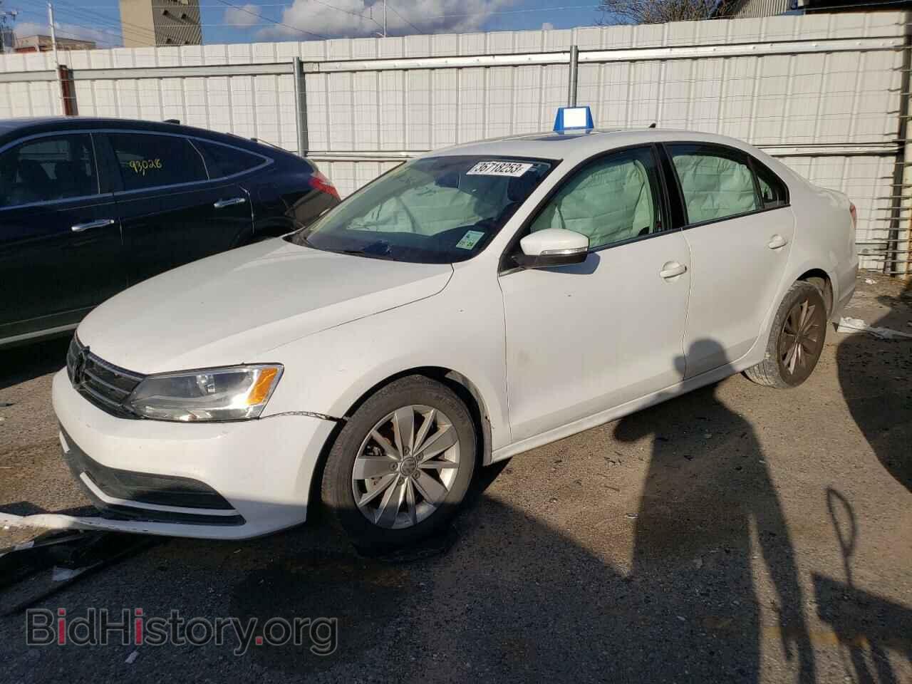 Фотография 3VWD07AJ1FM409502 - VOLKSWAGEN JETTA 2015