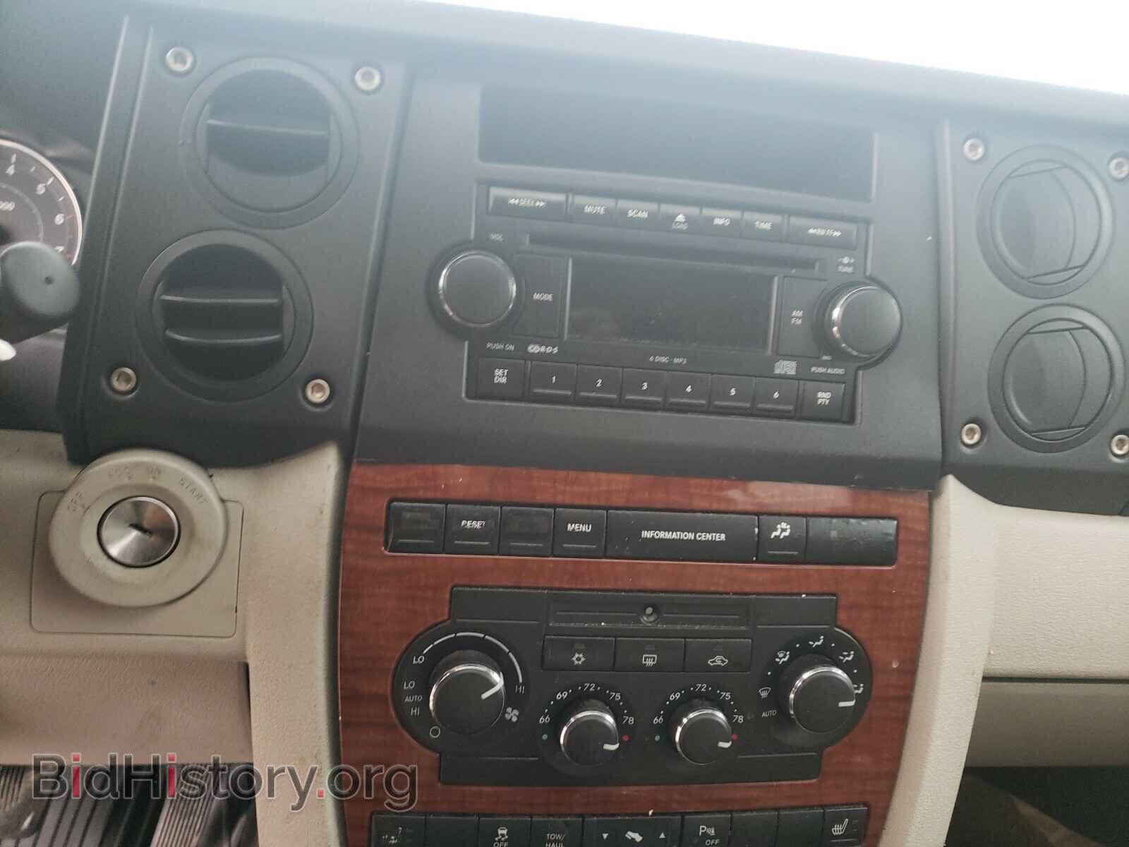 2006 JEEP COMMANDER - VIN: 1J8HG58276C168221 - Photo 9