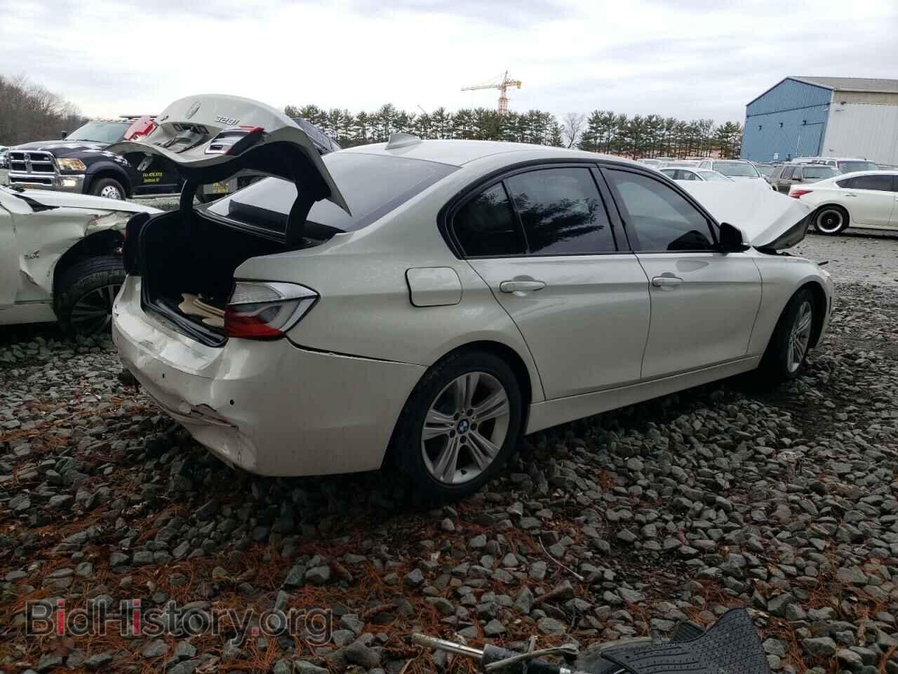 2016 BMW 3 SERIES - VIN: WBA8E3G52GNU01972 - Фото 3