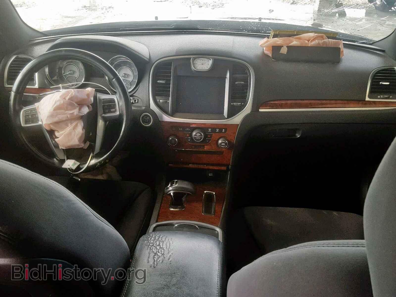 2012 CHRYSLER 300 - VIN: 2C3CCAAGXCH312532 - Фото 9