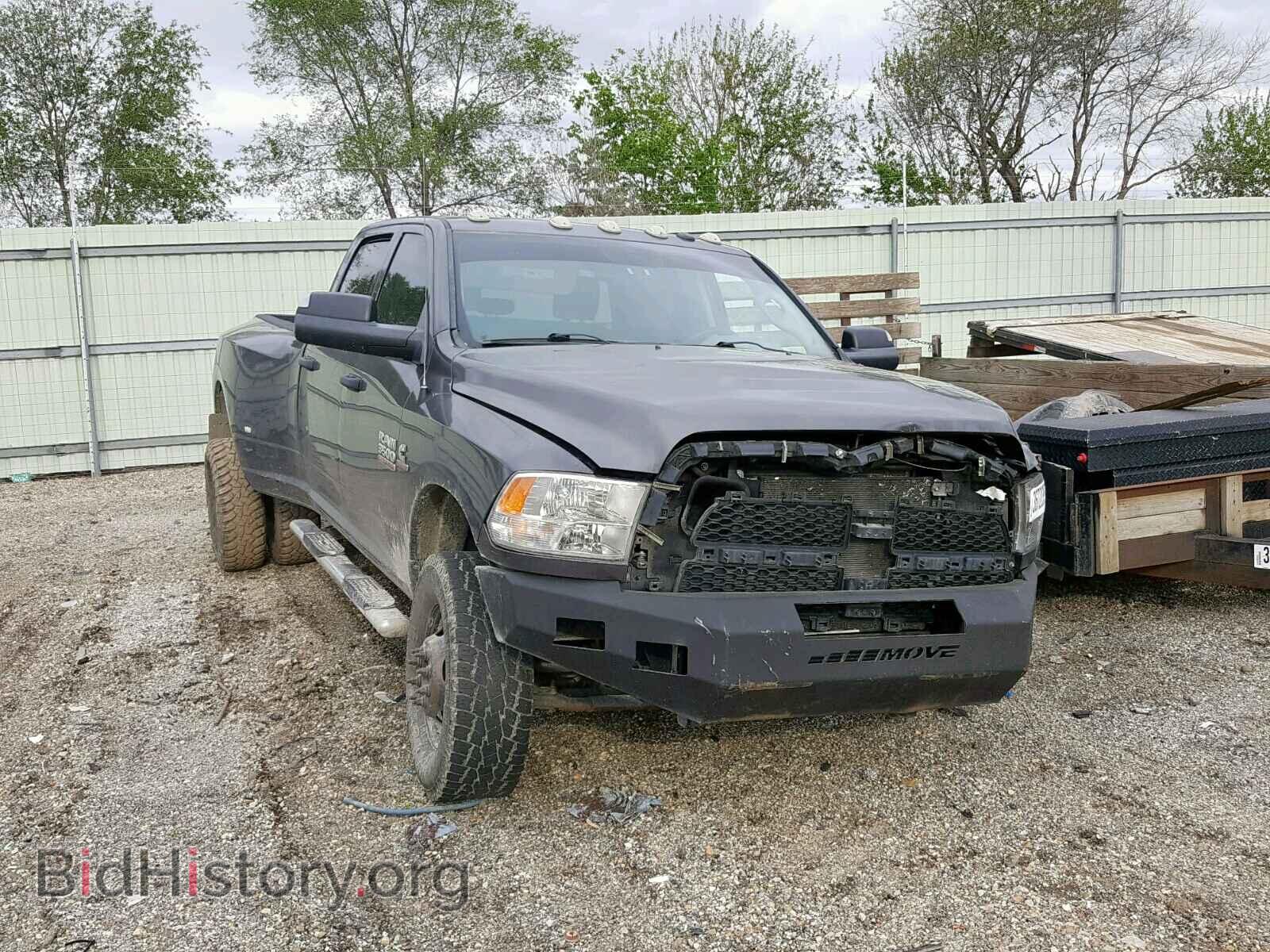 Photo 3C63RRGL7EG216090 - RAM 3500 ST 2014