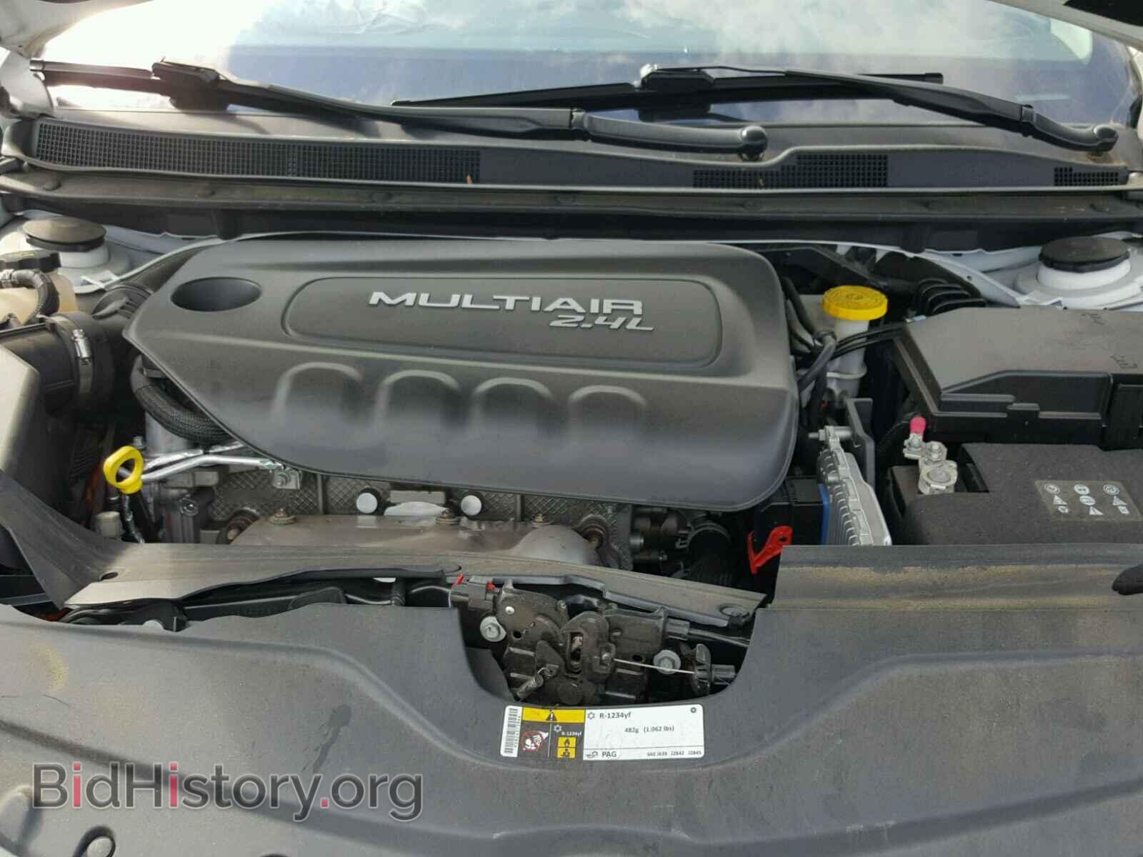 2016 CHRYSLER 200 - VIN: 1C3CCCAB0GN177087 - Фото 7