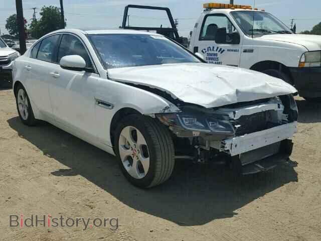 Photo SAJAR4BG8HA946978 - JAGUAR XE 2017