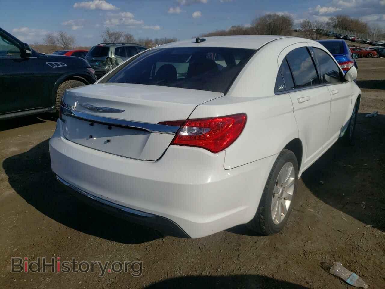 2013 CHRYSLER 200 - VIN: 1C3CCBBG5DN556487 - Фото 4