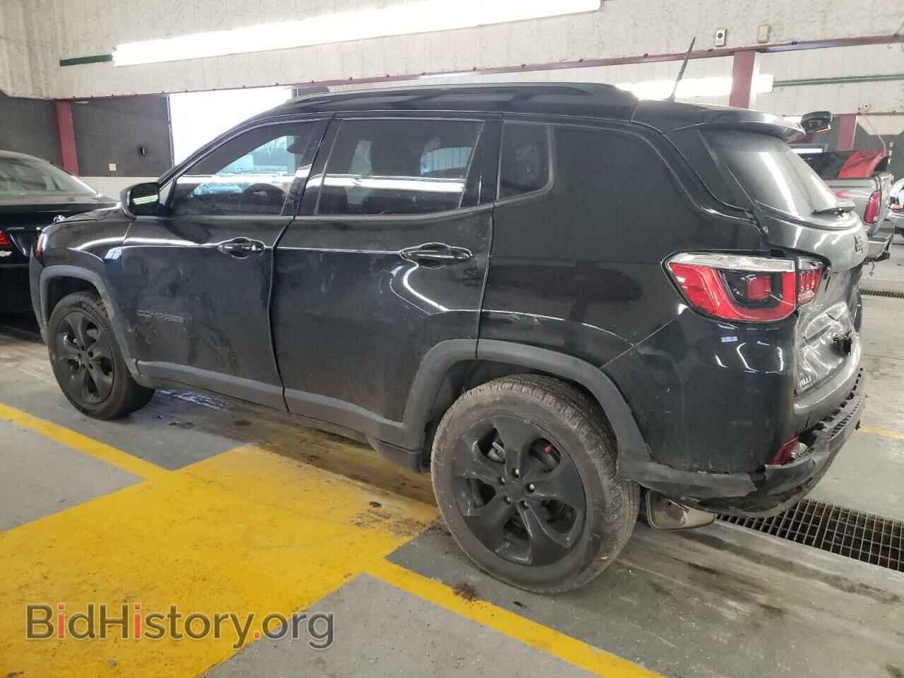 2018 JEEP COMPASS - VIN: 3C4NJCBB9JT411338 - Фото 2